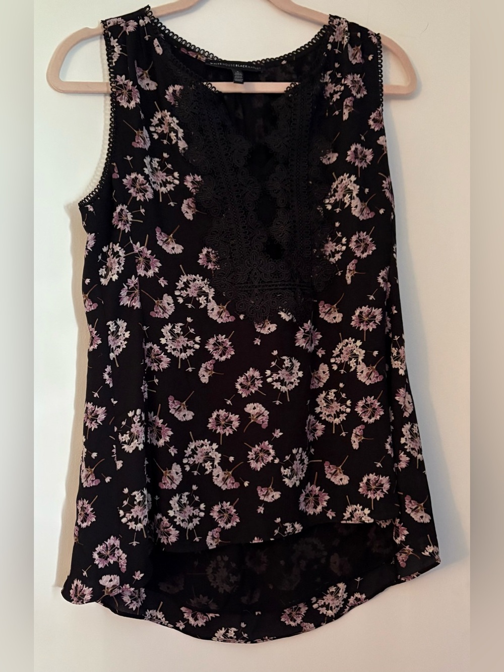 Sleeveless shirt